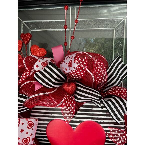 Valentines Deco Mesh Wreath For Front Door - Picture 3 of 7